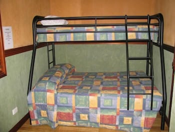 Ivanhoe Village Caravan Resort - Tourism Brisbane 4