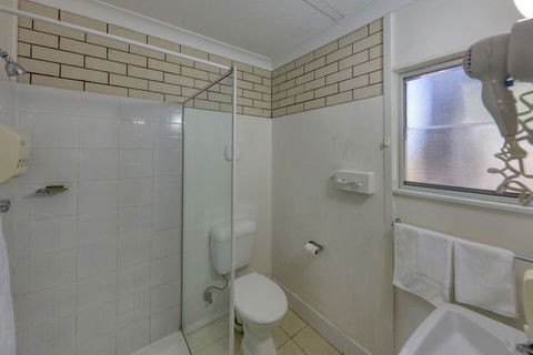 Binalong Motel - Tourism Brisbane 5