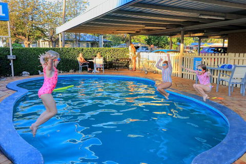 Binalong Motel - Tourism Brisbane 3