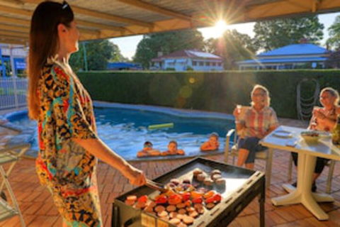 Binalong Motel - Tourism Brisbane 0