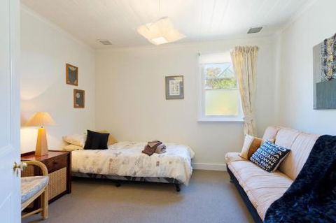 Templeton Cottage - Tourism Brisbane 0