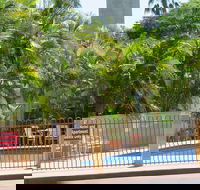 Emerald Gardens Motel  Apartments - Brisbane Tourism