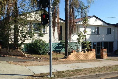 Some Rooms Backpacker - Tourism Brisbane 7