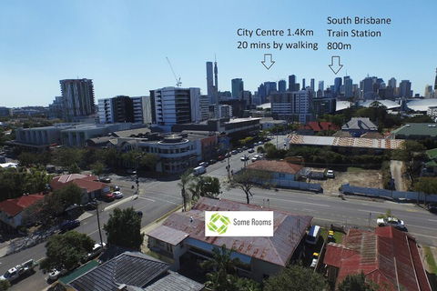 Some Rooms Backpacker - Tourism Brisbane 3