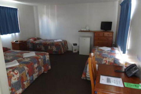 Jolly Collier Hotel Motel - Brisbane Tourism 5