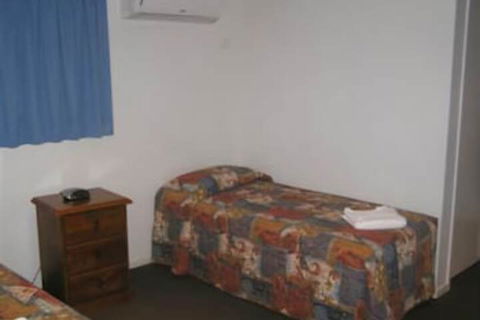 Jolly Collier Hotel Motel - Brisbane Tourism 1