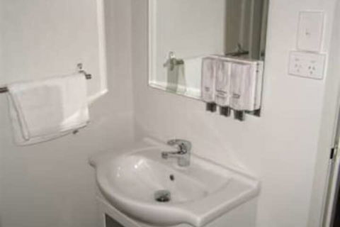 Jolly Collier Hotel Motel - Brisbane Tourism 7