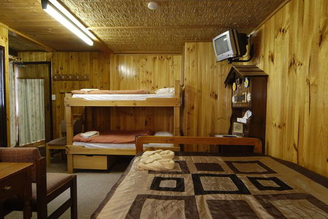 Karelia Alpine Lodge - Brisbane Tourism 7