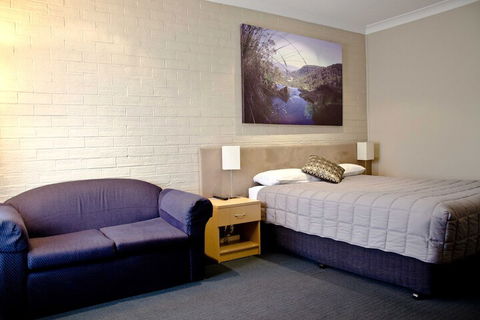 Baybrook Motor Inn & Apartments - Tourism Brisbane 4