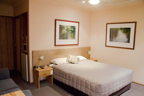 Baybrook Motor Inn & Apartments - Tourism Brisbane 5