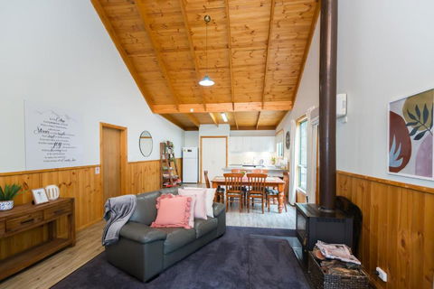 Country Lane Cottage - Brisbane Tourism 1
