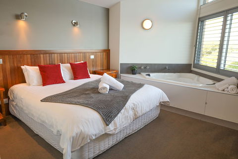 Tides Apartments - Tourism Brisbane 0