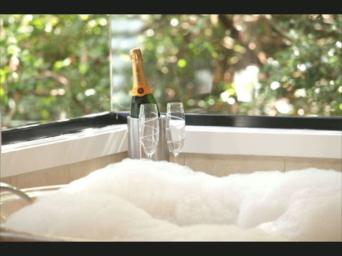 Montagues Of Montville - Tourism Brisbane 6