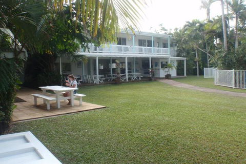 Absolute Backpackers Mission Beach - Tourism Brisbane 0