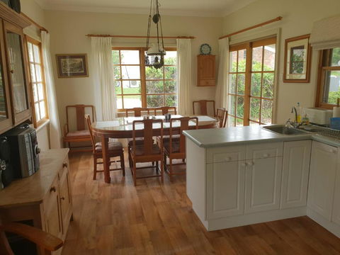 Sutton Forest Cottage - Tourism Brisbane 2