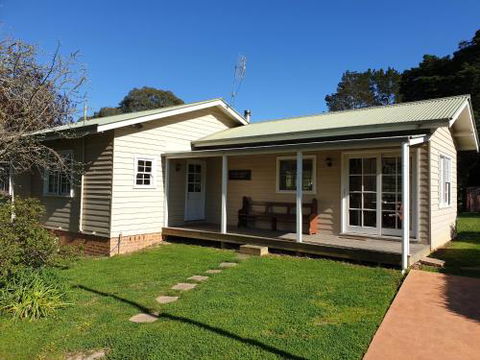 Sutton Forest Cottage - Tourism Brisbane 1
