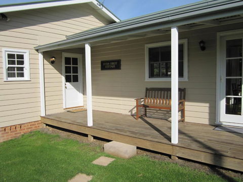Sutton Forest Cottage - Tourism Brisbane 3