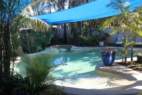 Salamander Beach Accommodation Adults Only - Brisbane Tourism 3