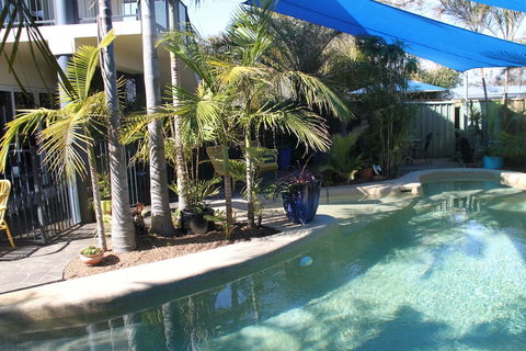 Salamander Beach Accommodation Adults Only - Brisbane Tourism 1