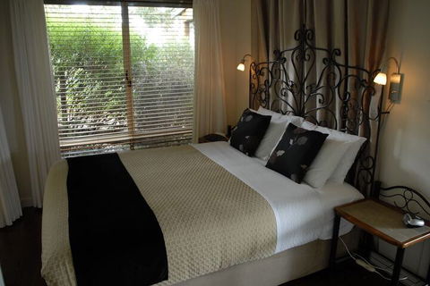 Celestine Retreat - Brisbane Tourism 6