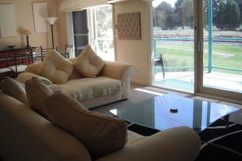 Golf View Apartment 7 - Tourism Brisbane 4