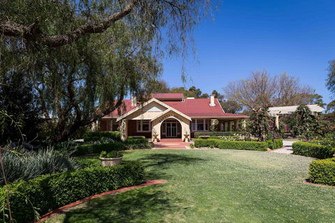 Barossa House - Tourism Brisbane 1