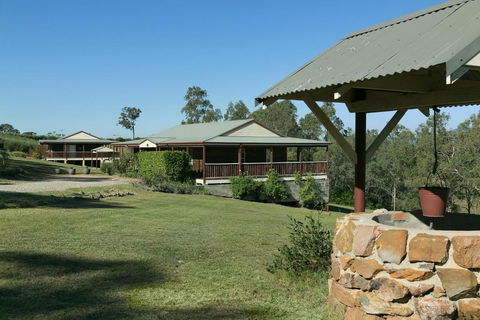 North Lodge Cottages - Tourism Brisbane 5