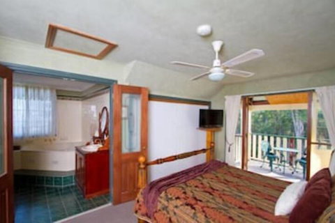 Bimbadeen Mountain Retreat - Brisbane Tourism 3