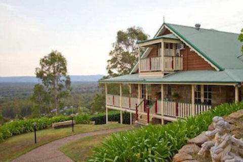 Bimbadeen Mountain Retreat - Brisbane Tourism 1