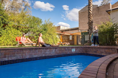 Alice Springs YHA - Hostel - Brisbane 4u 2