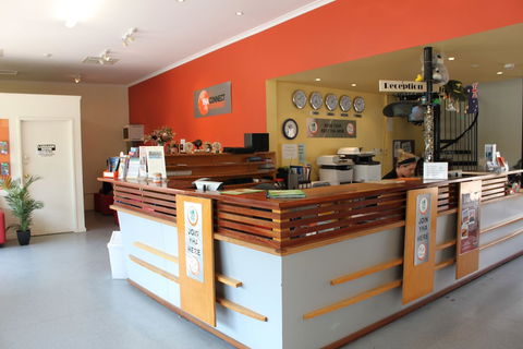 Alice Springs YHA - Hostel - Brisbane 4u 5