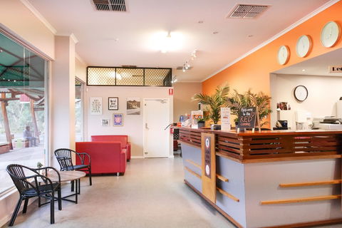 Alice Springs YHA - Hostel - Brisbane 4u 4
