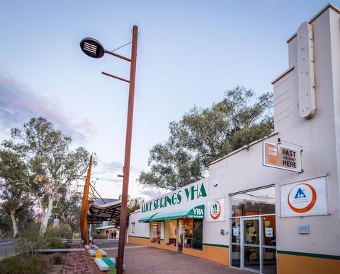 Alice Springs YHA - Hostel - Brisbane 4u 0