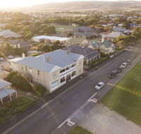 Port Elliot Beach House YHA Hostel - Brisbane Tourism