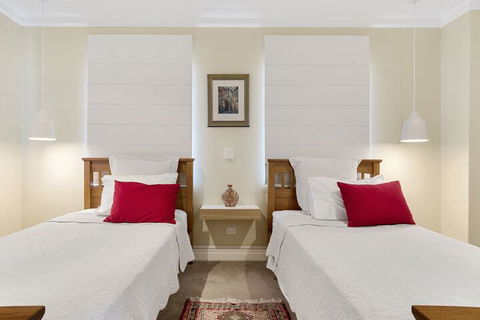 Sorrento Beach Bed & Breakfast - Brisbane Tourism 4