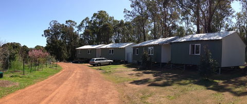 Chalets On Stoneville - Brisbane Tourism 1