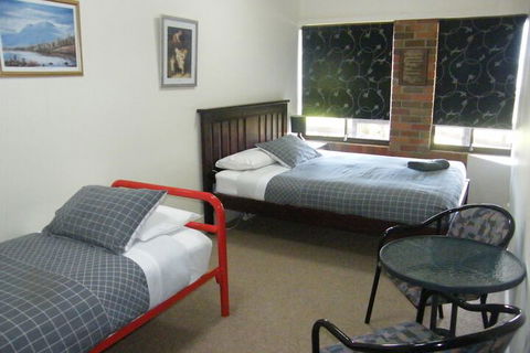 Boomers Guest House Hamilton - Brisbane Tourism 4