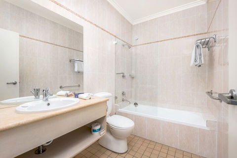 Hawkesbury Race Club Motel - Brisbane Tourism 5