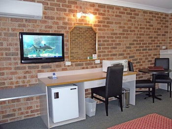 Town & Country Motor Inn - Tourism Brisbane 6