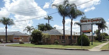 Town & Country Motor Inn - Tourism Brisbane 0