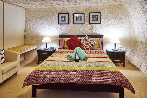 Underground Bed And Breakfast - Brisbane 4u 3