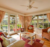 The Heart of Emerald Bed  Breakfast - Brisbane 4u