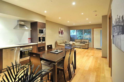 Barossa Valley Apartments - Brisbane Tourism 5