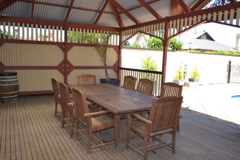 Barossa Valley Apartments - Brisbane Tourism 4