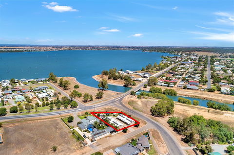 Kennedy Holiday Villas - Tourism Brisbane 0