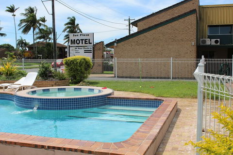 Sun Plaza Motel Mackay - Tourism Brisbane 4