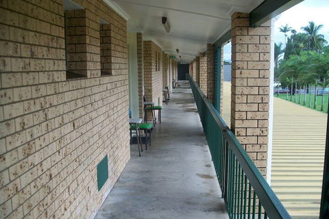 Sun Plaza Motel Mackay - Tourism Brisbane 3