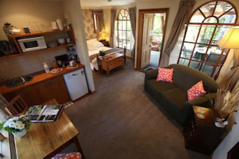 Amble At Hahndorf - Tourism Brisbane 0