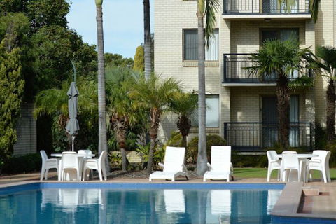 Great Eastern Motor Lodge - Tourism Brisbane 4