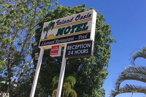 Inland Oasis Motel - Tourism Brisbane 1
